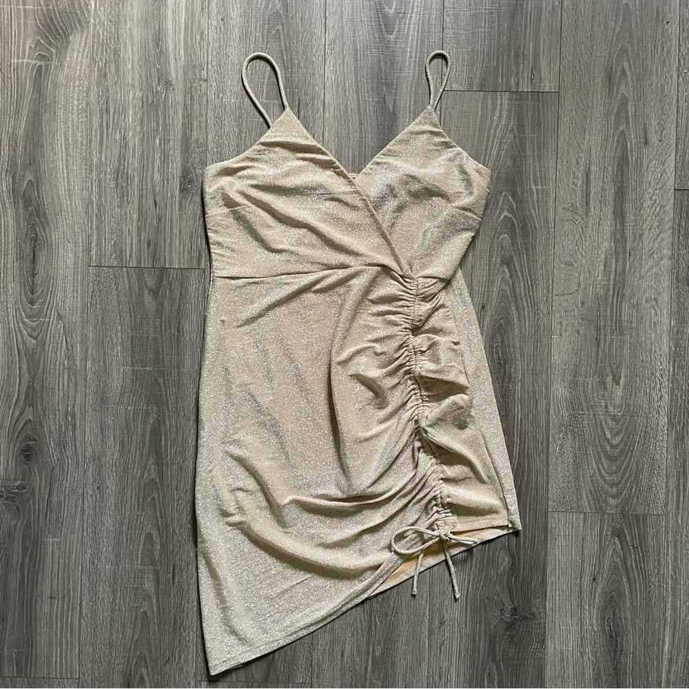 Trac shimmery Vneck Dress